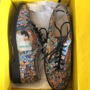 Brand New in Box Jeon Woman’s golf shoes size 7.5 Klimt Woman and Child
